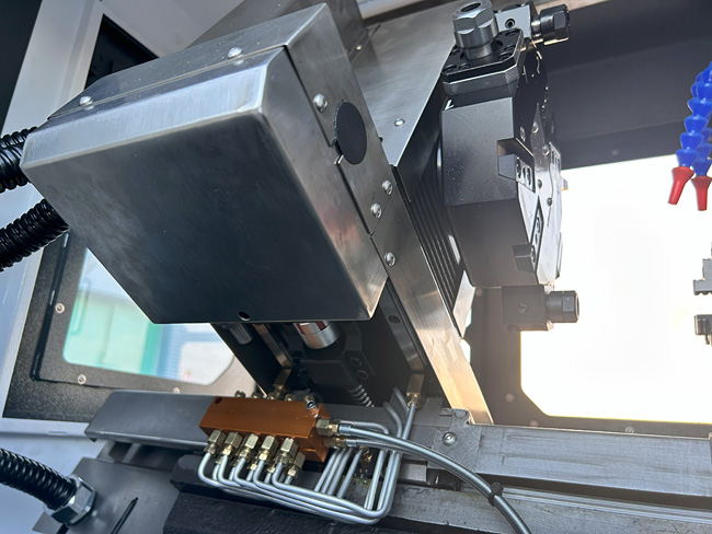 小型車銑復合機